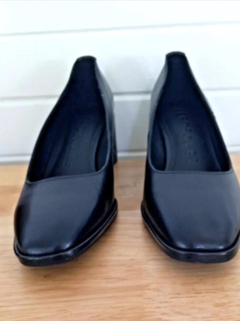AEROSOLES aurora women